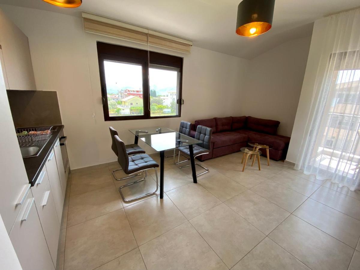 Villa Dolphin Apartments Petrovac Εξωτερικό φωτογραφία