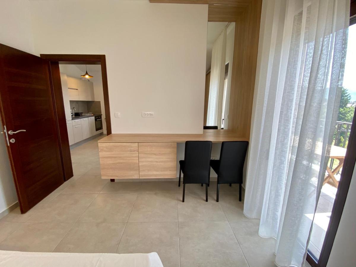 Villa Dolphin Apartments Petrovac Εξωτερικό φωτογραφία