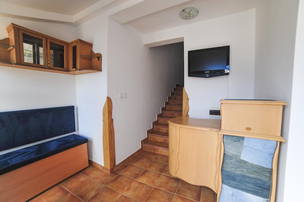 Villa Dolphin Apartments Petrovac Εξωτερικό φωτογραφία