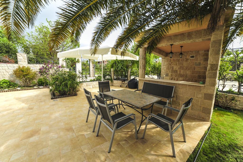 Villa Dolphin Apartments Petrovac Εξωτερικό φωτογραφία