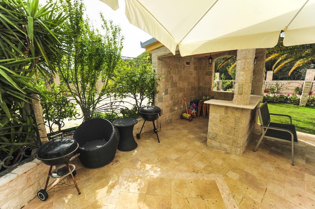 Villa Dolphin Apartments Petrovac Εξωτερικό φωτογραφία
