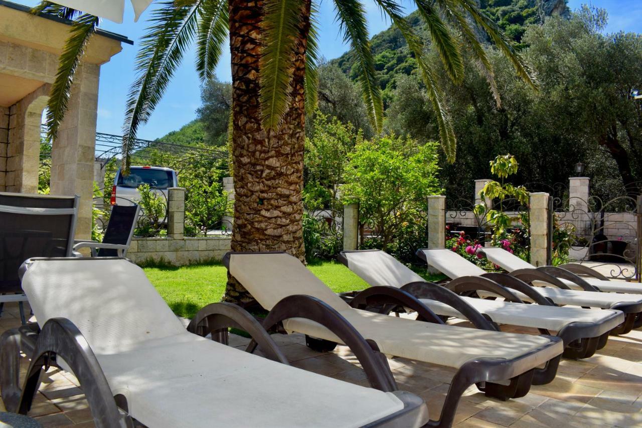 Villa Dolphin Apartments Petrovac Εξωτερικό φωτογραφία