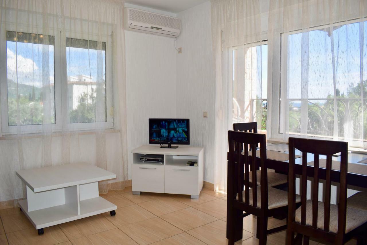Villa Dolphin Apartments Petrovac Εξωτερικό φωτογραφία